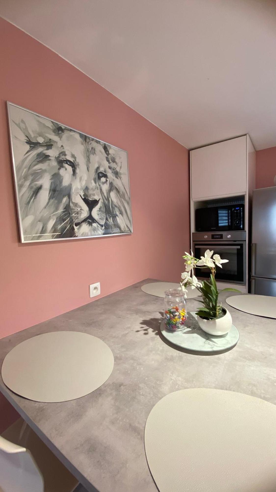 Appartement Next2airport - House Of Lions