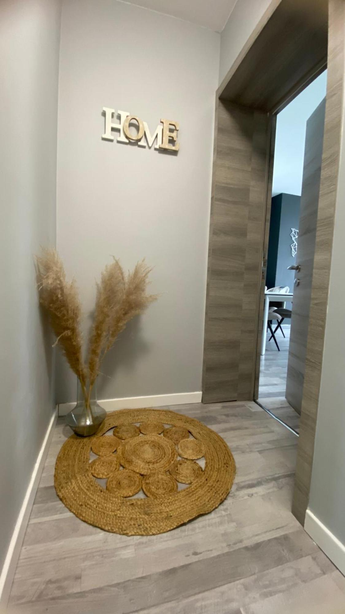 Next2airport - House Of Lions Ransart